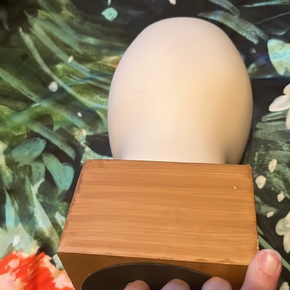 IKEA Bisque Nagon Head Sculpture - Picture 14 of 16